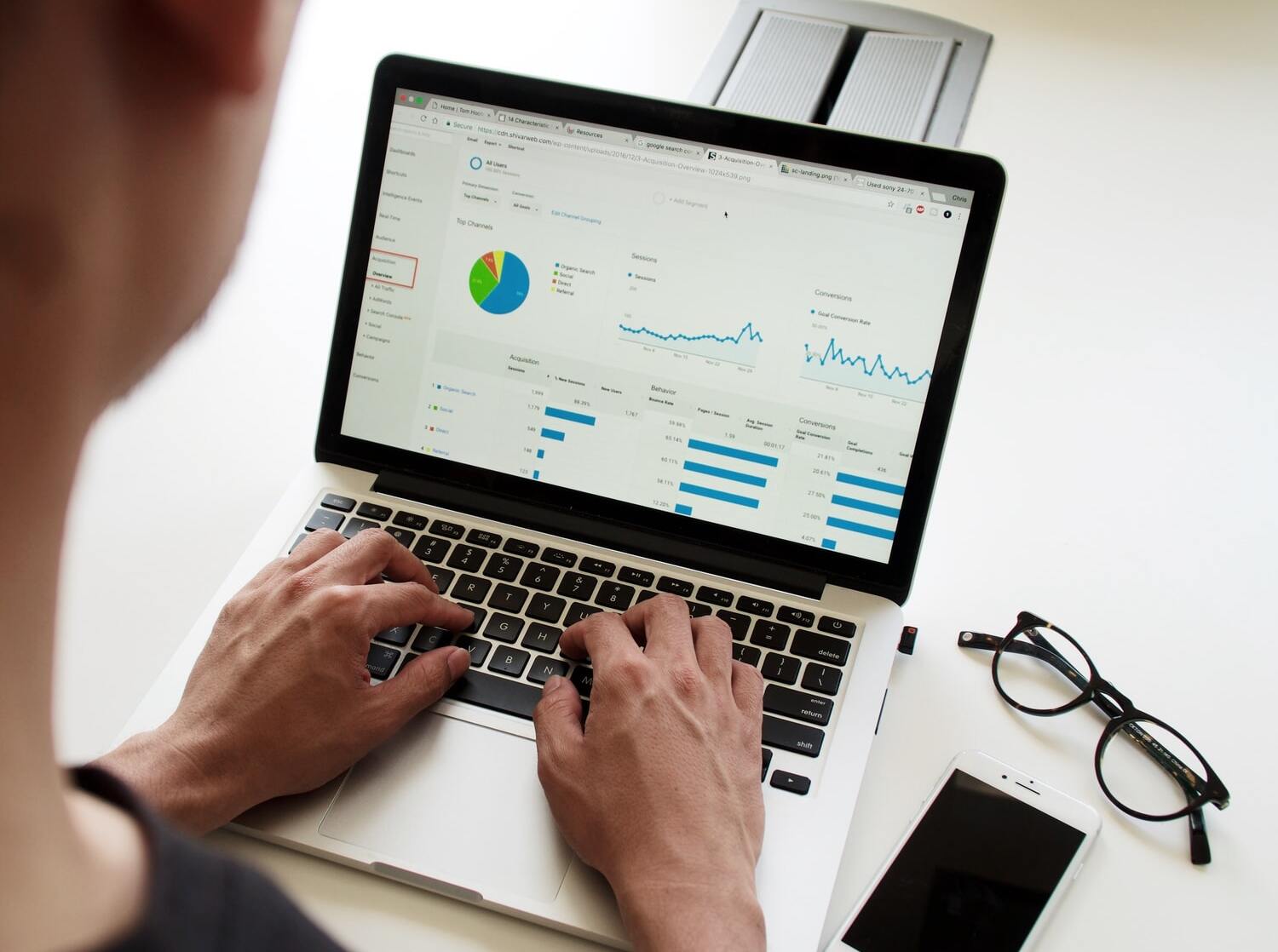 image of budget analyses